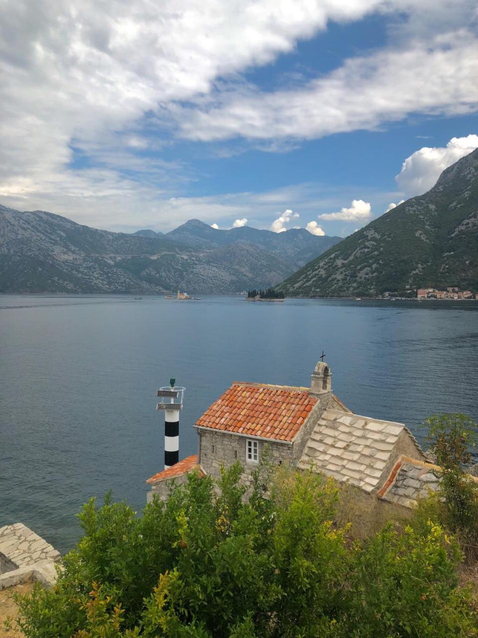 Oldhouse Vucinovic Apartment Tivat Exterior photo